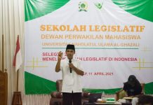 Dewan Perwakilan Mahasiswa, Adakan Sekolah Legislatif