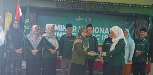 Dosen KPI UNUGHA, Hj. Hanifah Muyasarah Kembali Terpilih Pimpin PC ISNU Cilacap